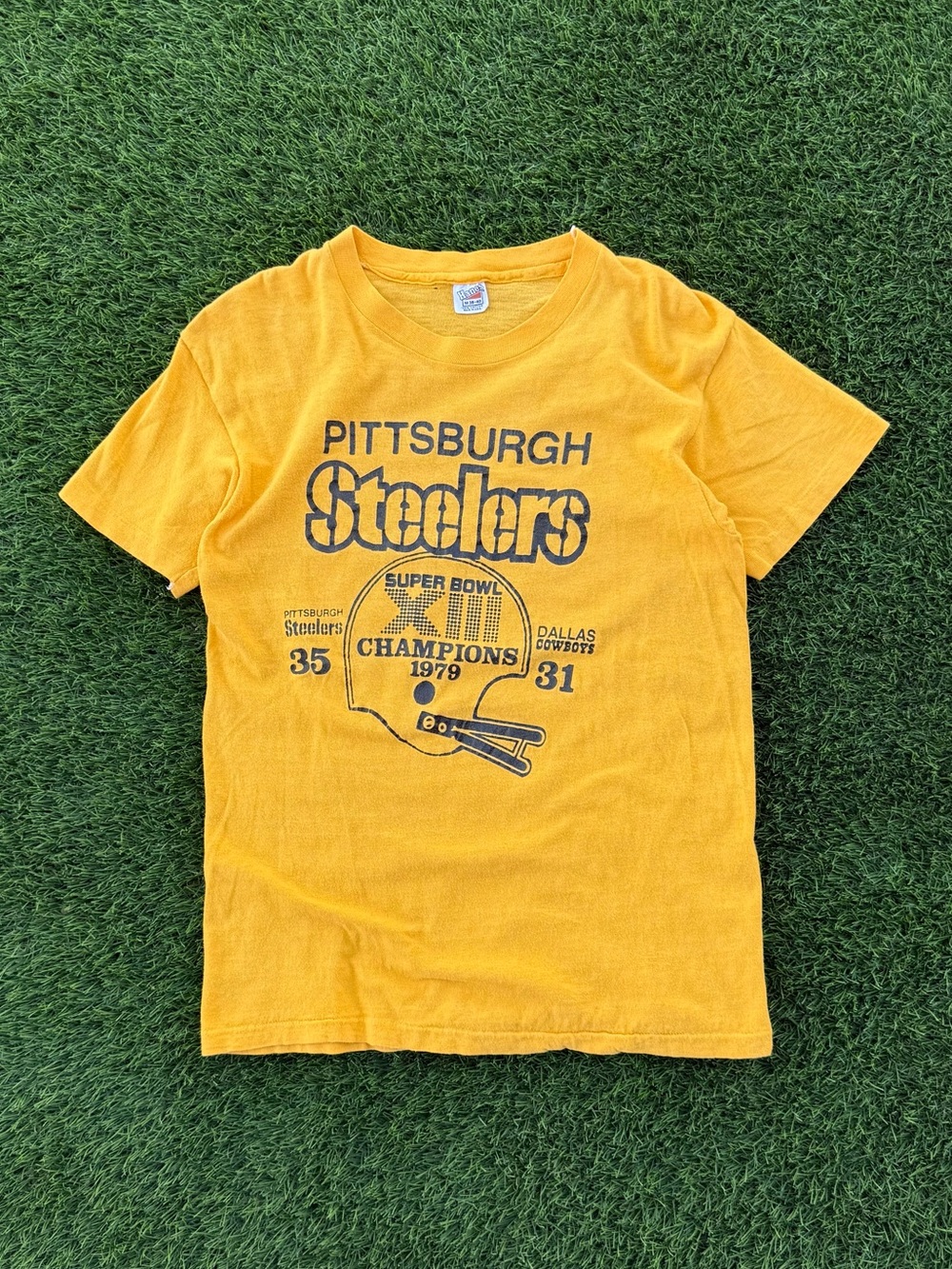 Vintage 1979 Pittsburgh Steelers Super Bowl XIII Champions T-Shirt Yellow Medium